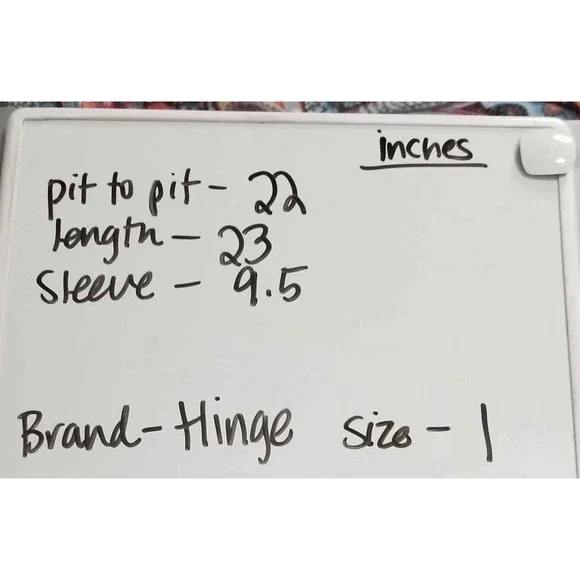 New! Gorgeous antique lace button back blouse by Hinge. - Picture 9 of 9